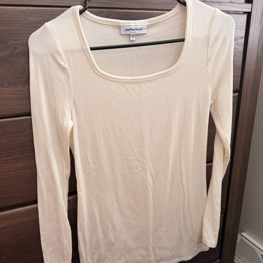 Maternity Clothes & Nursing shirt!  Size XS & 2 jeans